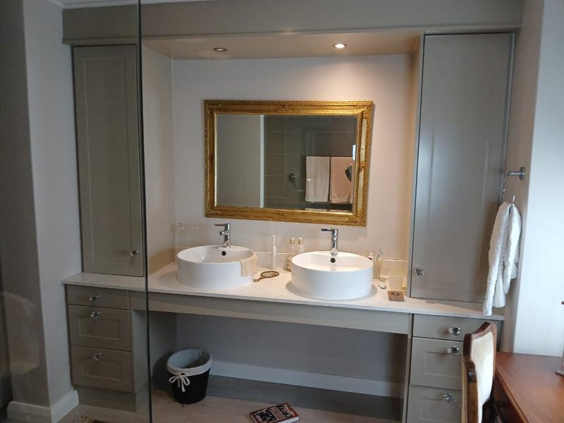 4 Bedroom Property for Sale in Graanendal Western Cape